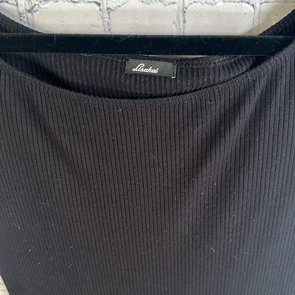 👗 Lisakai Ribbed Black Dress - Size S/M - From Revolve - Excellent Condition - Picture 3 of 4